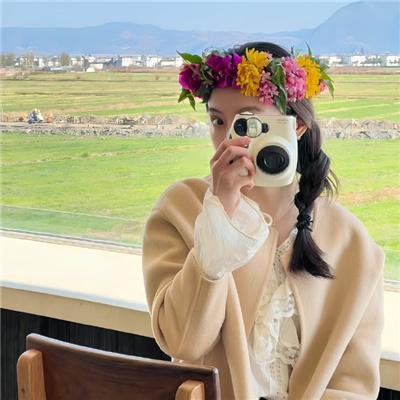 乐坛天后深夜密会神秘女子，公司火速否认，一夜之间持续发酵