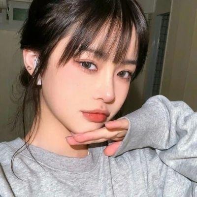 街头实拍：圈内老戏骨与前任深夜同框，好友出面澄清